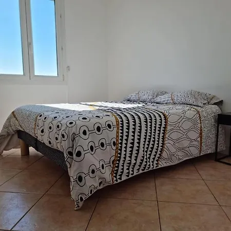 Grand Appart/wifi/2 Chambres/detente/calme شقة