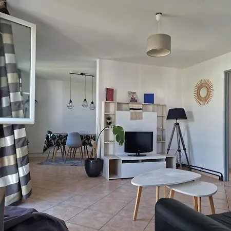 شقة Grand Appart/wifi/2 Chambres/detente/calme