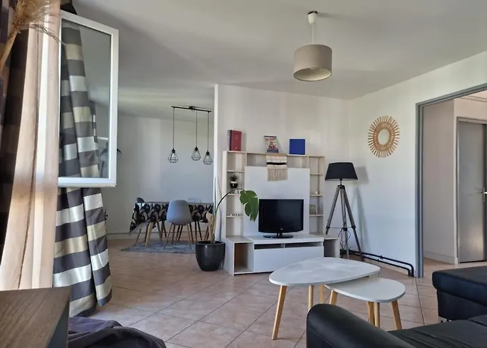 شقة Grand Appart/wifi/2 Chambres/detente/calme